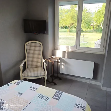 La Clematite D'olt Apartament *