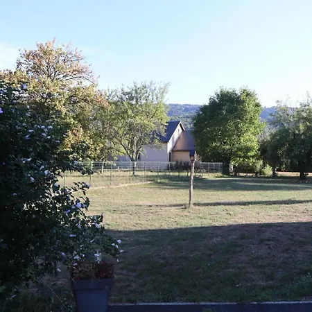 La Clematite D'olt Apartment